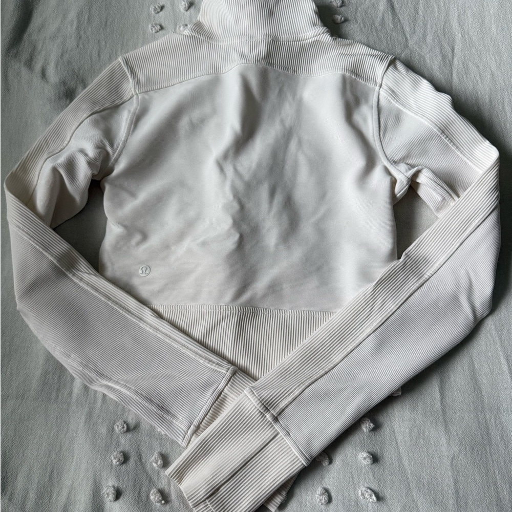 Lululemon Jacket - Picture 3 of 4